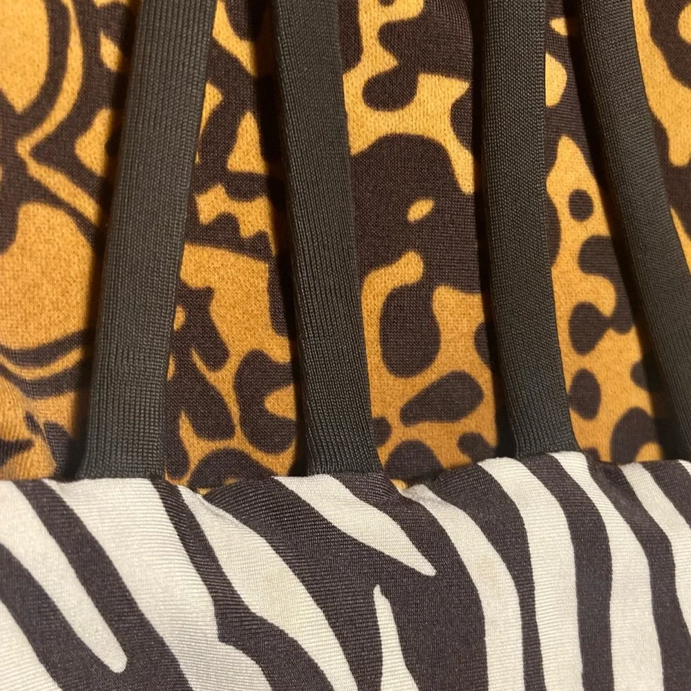 Indie Attire Strapless Bikini Top Made in Maui One of a kind - Picture 5 of 11